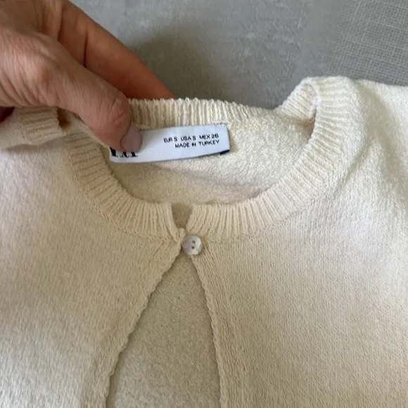 Zara Cute cream / off white Knit Top S NWOT - Picture 2 of 3